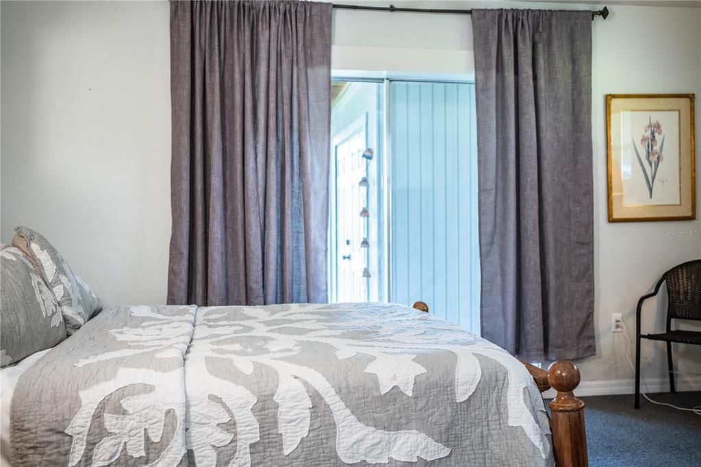 For Rent: $2,400 (3 beds, 2 baths, 1378 Square Feet)