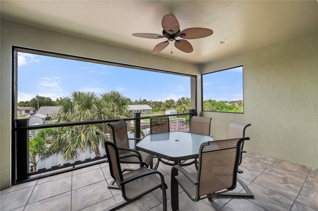 For Sale: $1,175,000 (4 beds, 4 baths, 3635 Square Feet)