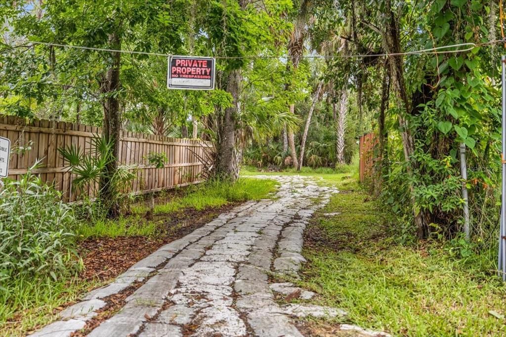 For Sale: $450,000 (3 beds, 2 baths, 1436 Square Feet)