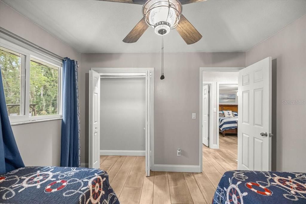 For Sale: $450,000 (3 beds, 2 baths, 1436 Square Feet)