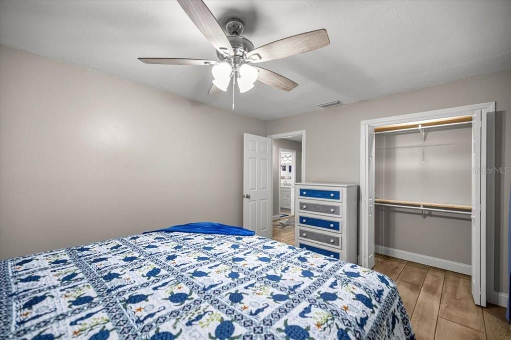 For Sale: $450,000 (3 beds, 2 baths, 1436 Square Feet)