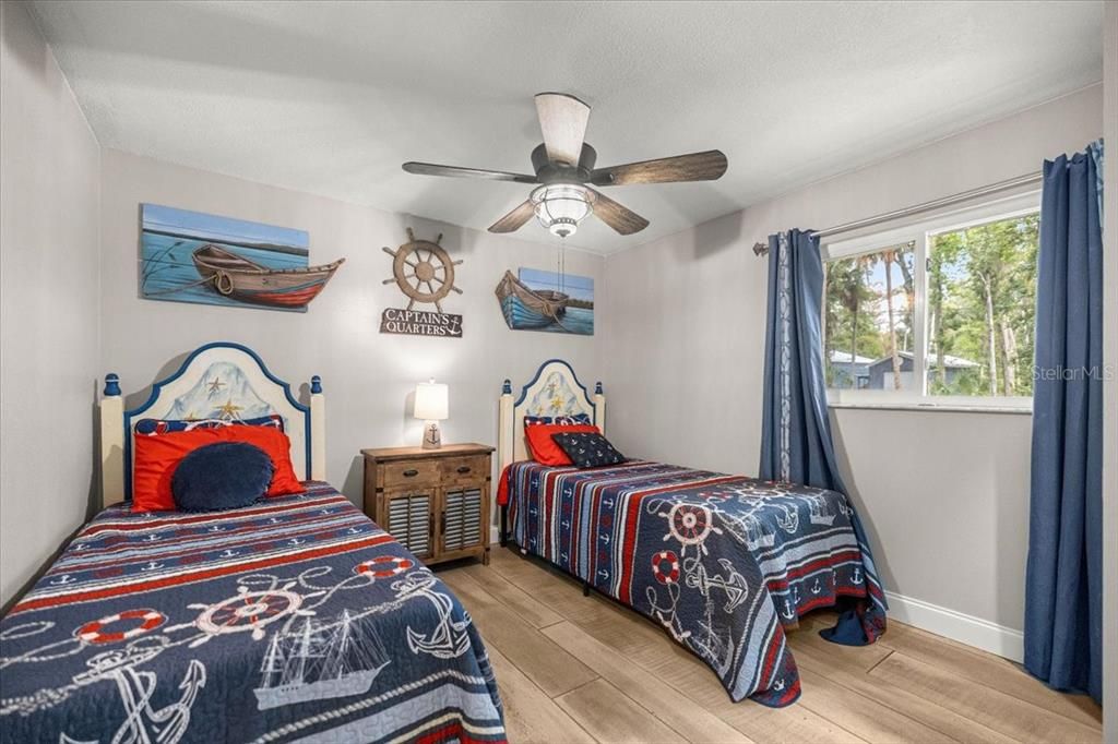 For Sale: $450,000 (3 beds, 2 baths, 1436 Square Feet)