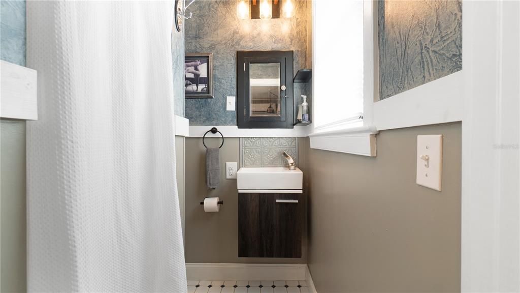 待售: $238,000 (1 贝兹, 1 浴室, 480 平方英尺)