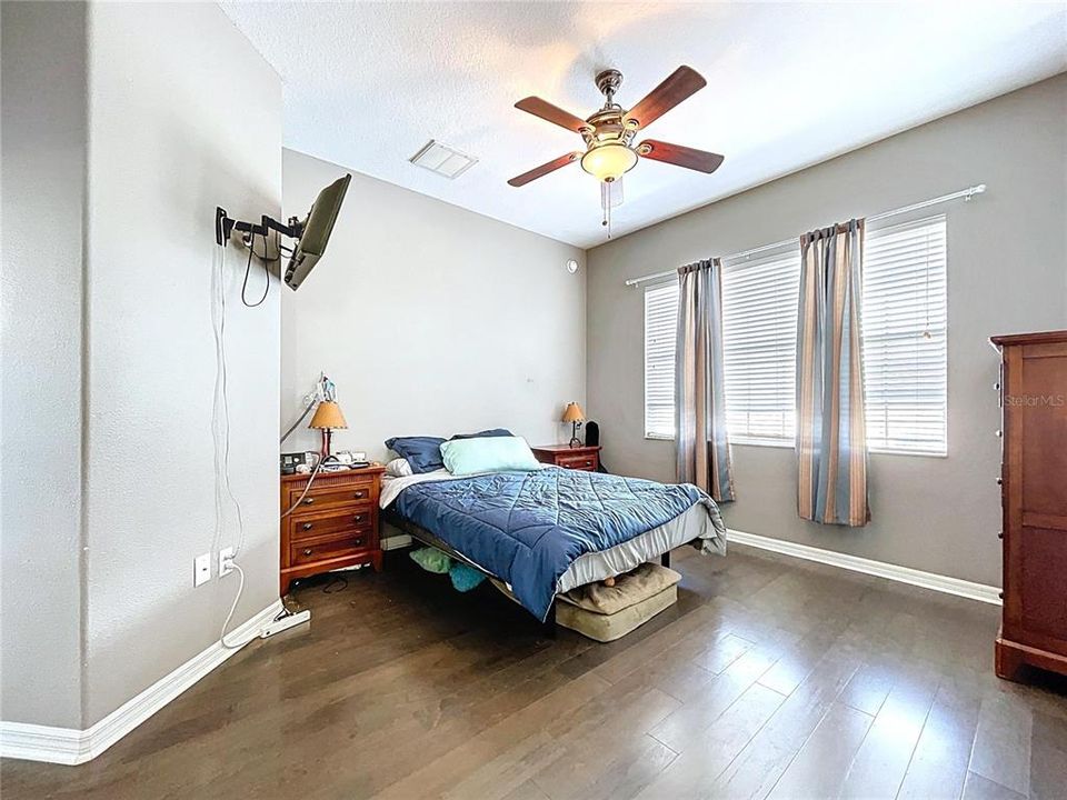 На продажу: $950,000 (4 спален, 4 ванн, 2185 Квадратных фут)