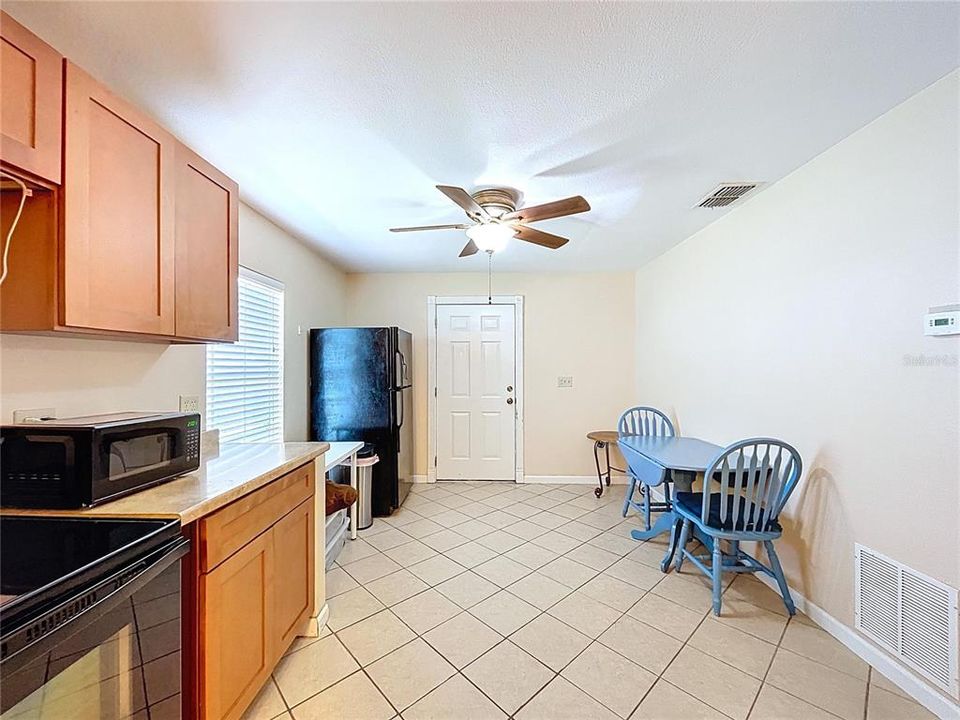 На продажу: $950,000 (4 спален, 4 ванн, 2185 Квадратных фут)