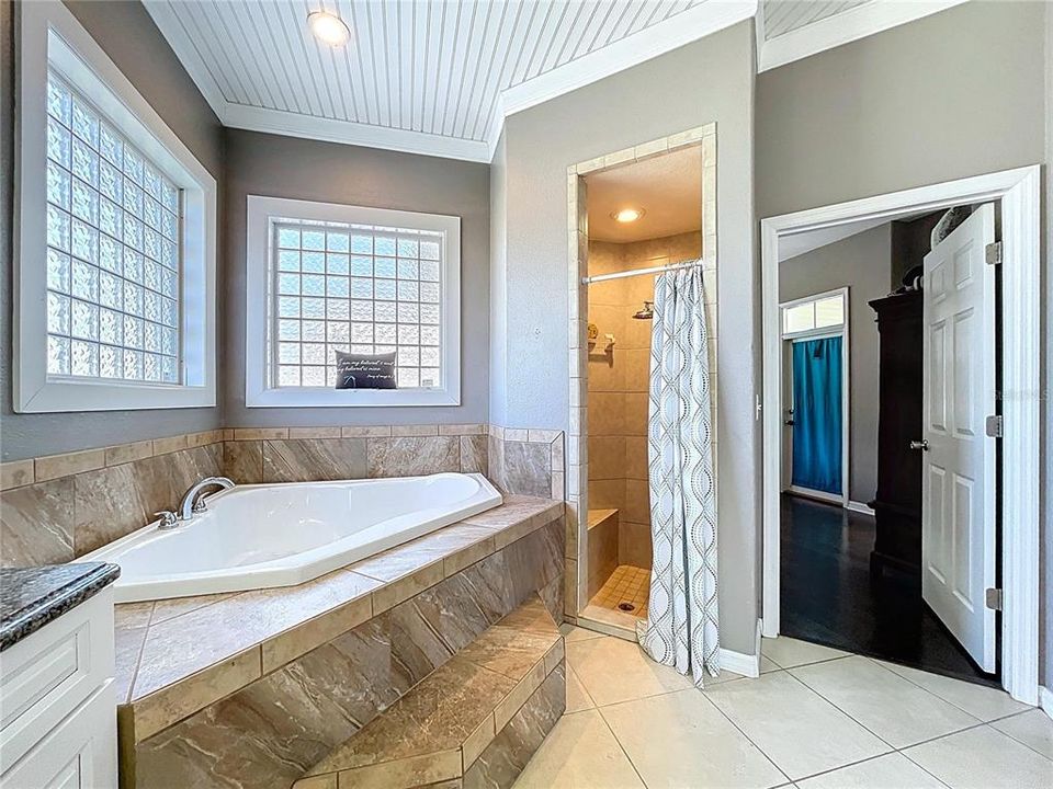 На продажу: $950,000 (4 спален, 4 ванн, 2185 Квадратных фут)