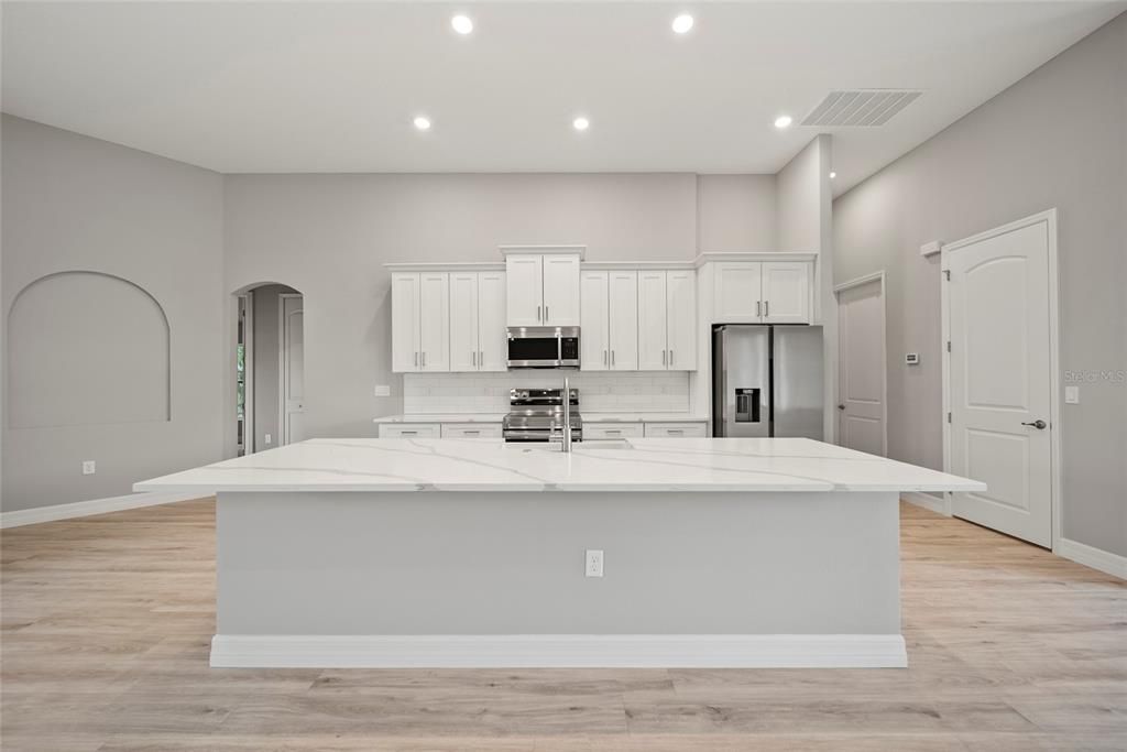 Active With Contract: $356,900 (3 beds, 2 baths, 2008 Square Feet)