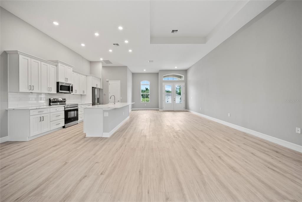 Active With Contract: $356,900 (3 beds, 2 baths, 2008 Square Feet)