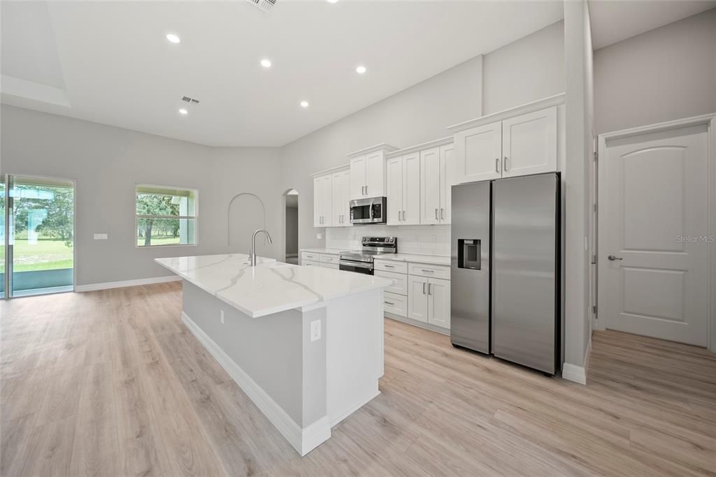 Active With Contract: $356,900 (3 beds, 2 baths, 2008 Square Feet)