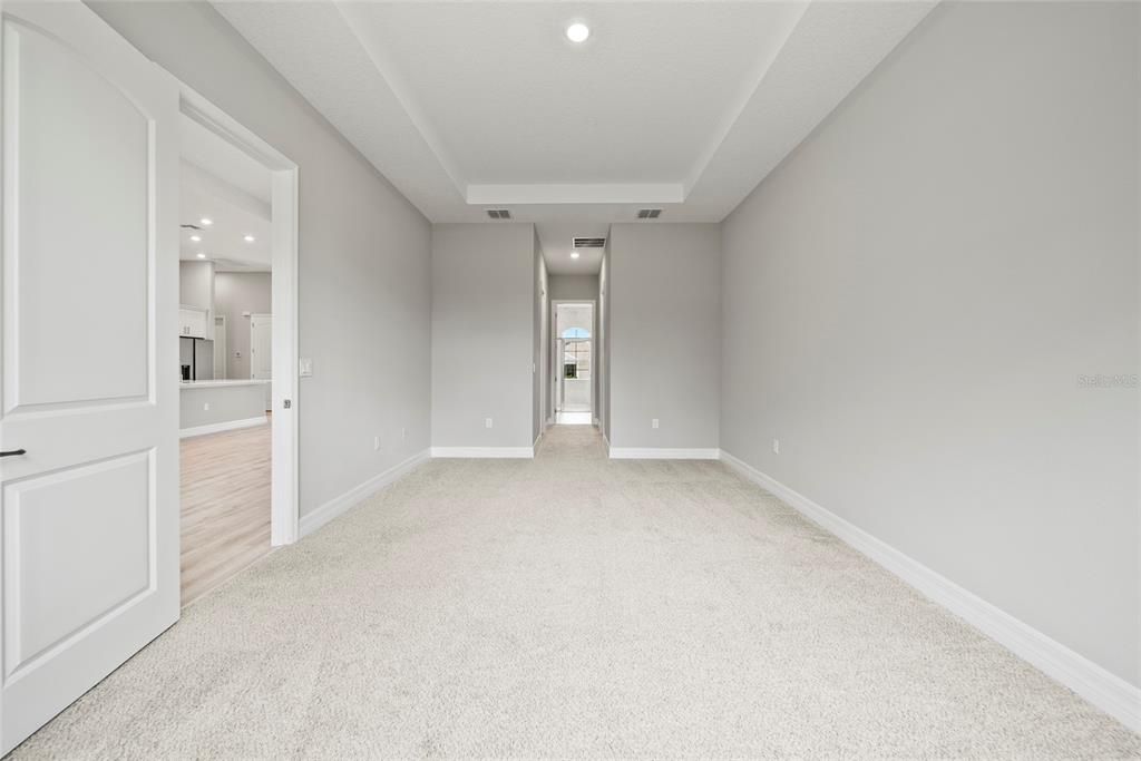 Active With Contract: $356,900 (3 beds, 2 baths, 2008 Square Feet)