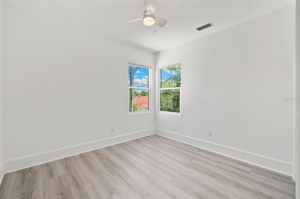 For Sale: $2,599,950 (8 beds, 6 baths, 7900 Square Feet)