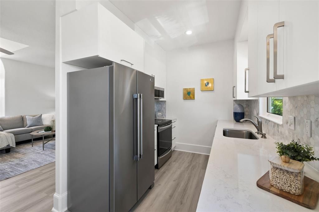 For Sale: $2,599,950 (8 beds, 6 baths, 7900 Square Feet)