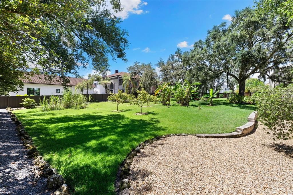 For Sale: $2,599,950 (8 beds, 6 baths, 7900 Square Feet)