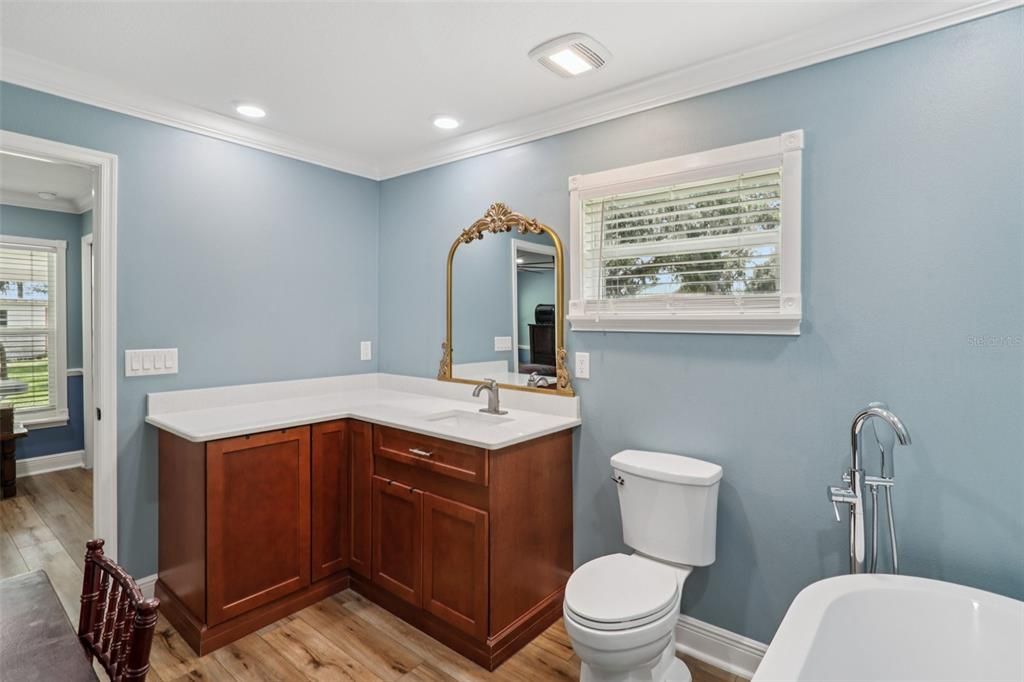 For Sale: $740,000 (4 beds, 2 baths, 2018 Square Feet)