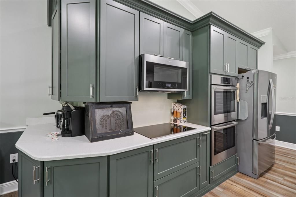 For Sale: $740,000 (4 beds, 2 baths, 2018 Square Feet)