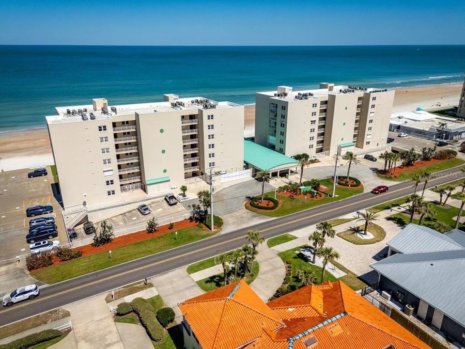 待售: $380,000 (2 贝兹, 2 浴室, 1200 平方英尺)