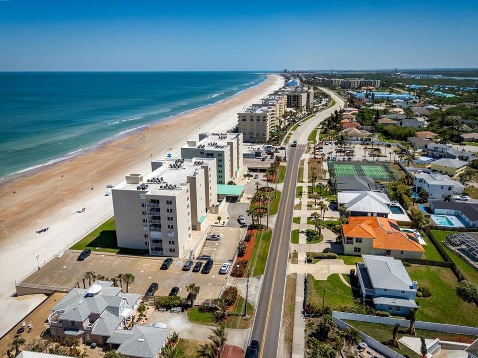 待售: $380,000 (2 贝兹, 2 浴室, 1200 平方英尺)