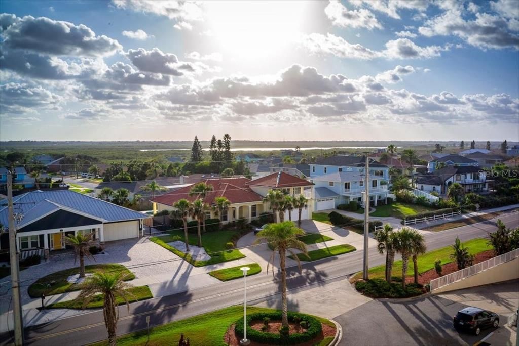 待售: $380,000 (2 贝兹, 2 浴室, 1200 平方英尺)