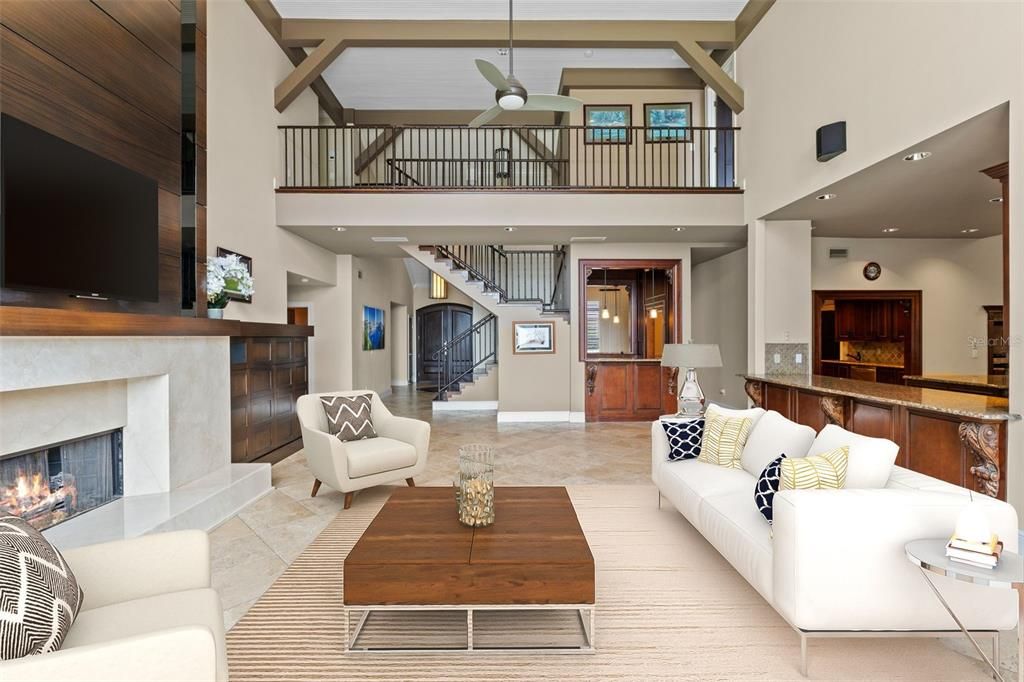 Под контрактом: $3,795,000 (5 спален, 4 ванн, 7263 Квадратных фут)