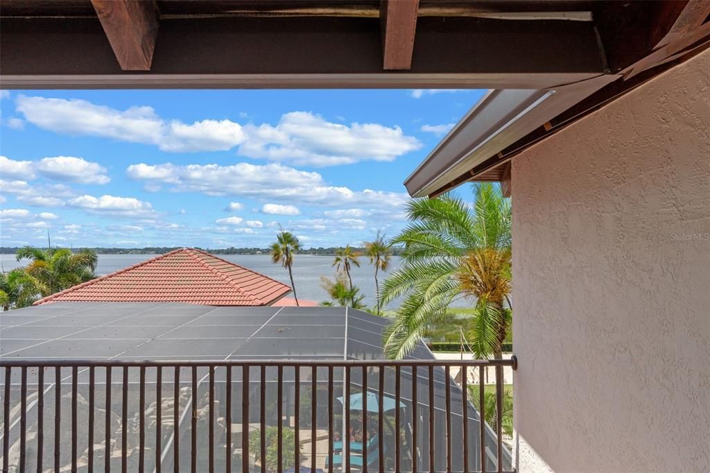 Под контрактом: $3,795,000 (5 спален, 4 ванн, 7263 Квадратных фут)