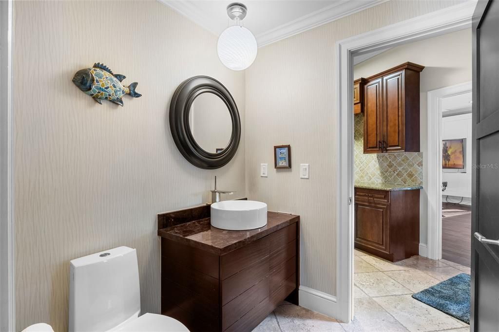 Под контрактом: $3,795,000 (5 спален, 4 ванн, 7263 Квадратных фут)