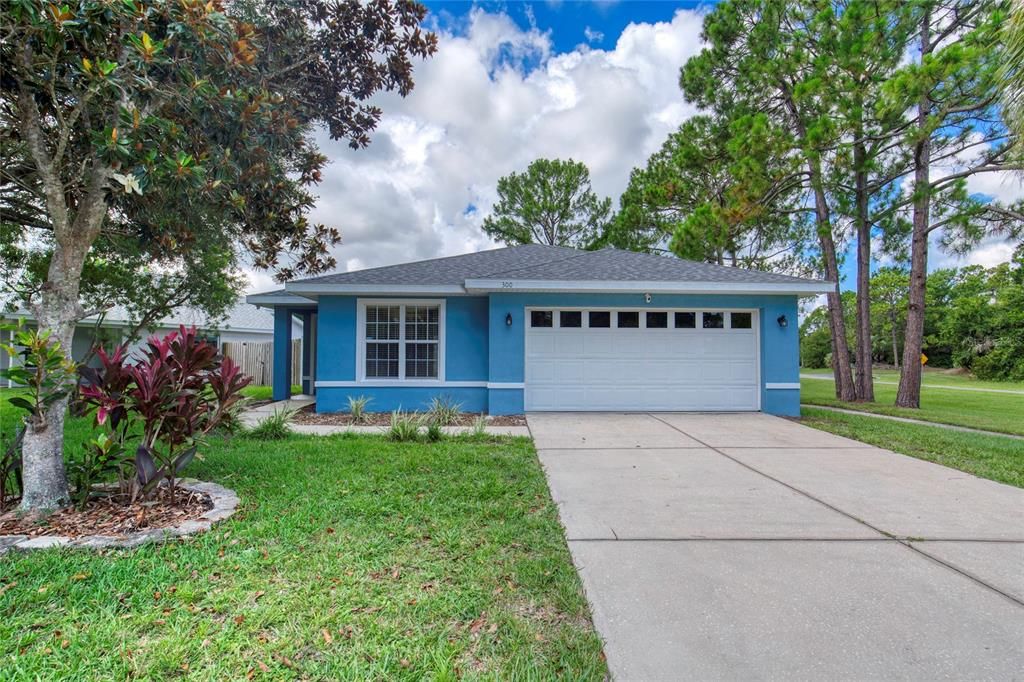 Recently Sold: $299,900 (2 beds, 2 baths, 1086 Square Feet)