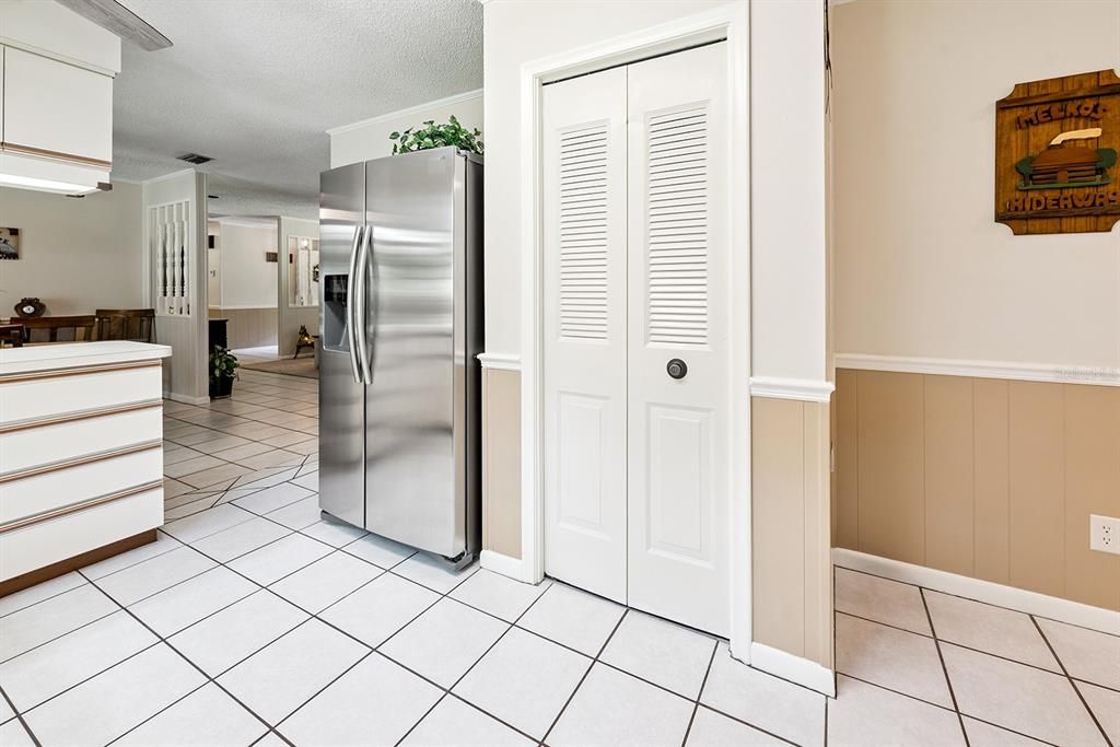 На продажу: $399,000 (3 спален, 2 ванн, 1617 Квадратных фут)