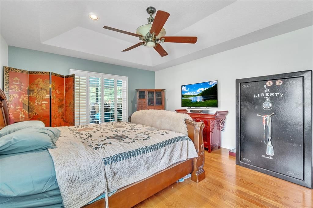 Active With Contract: $535,000 (4 beds, 2 baths, 2336 Square Feet)