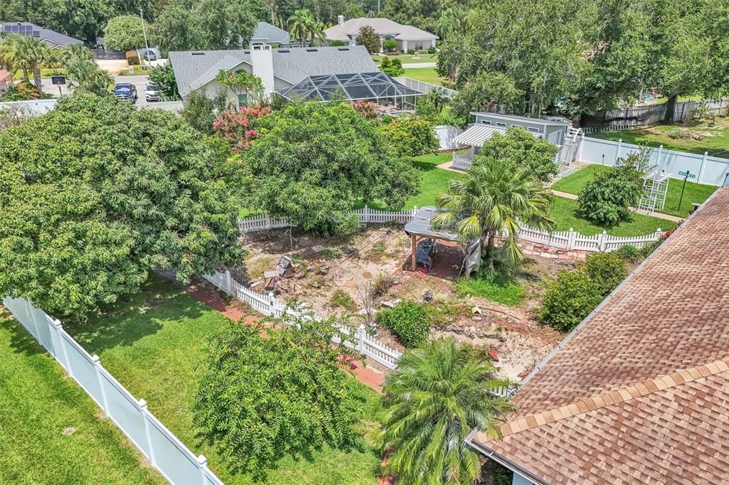 Active With Contract: $535,000 (4 beds, 2 baths, 2336 Square Feet)