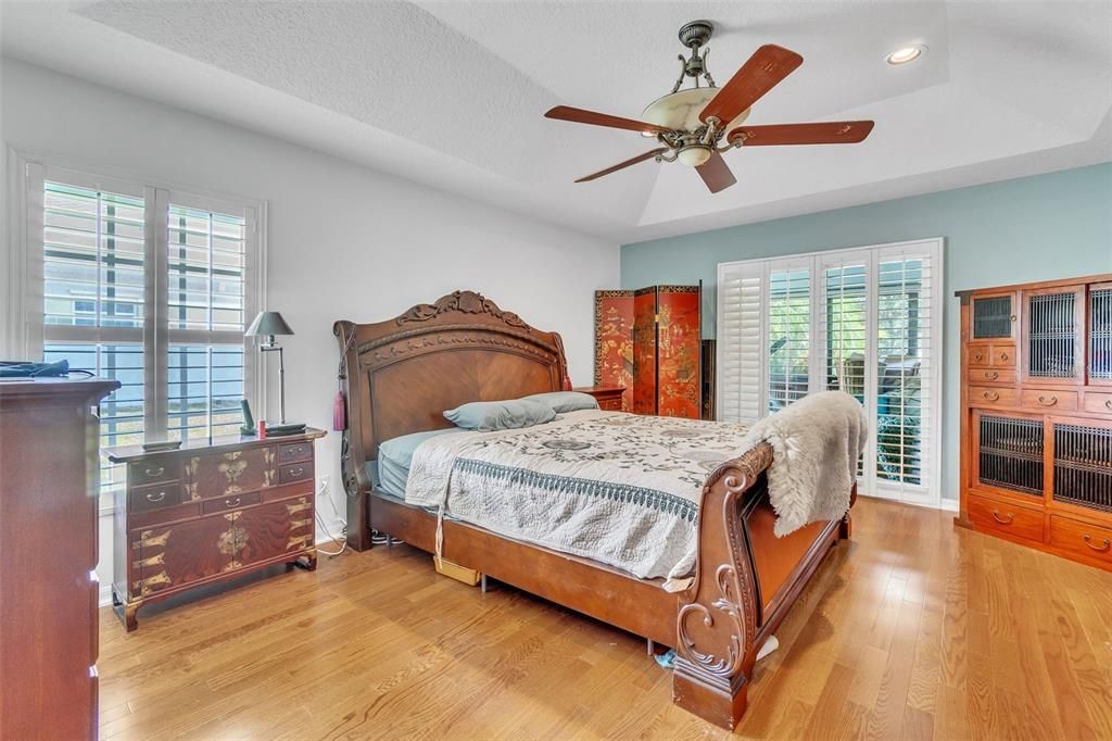 Active With Contract: $535,000 (4 beds, 2 baths, 2336 Square Feet)