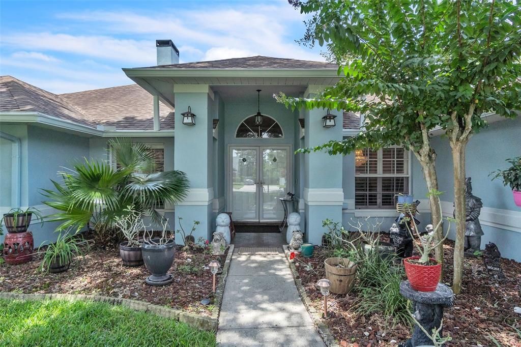 Active With Contract: $535,000 (4 beds, 2 baths, 2336 Square Feet)