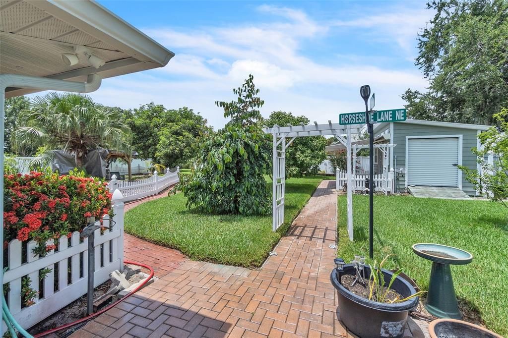 Active With Contract: $535,000 (4 beds, 2 baths, 2336 Square Feet)