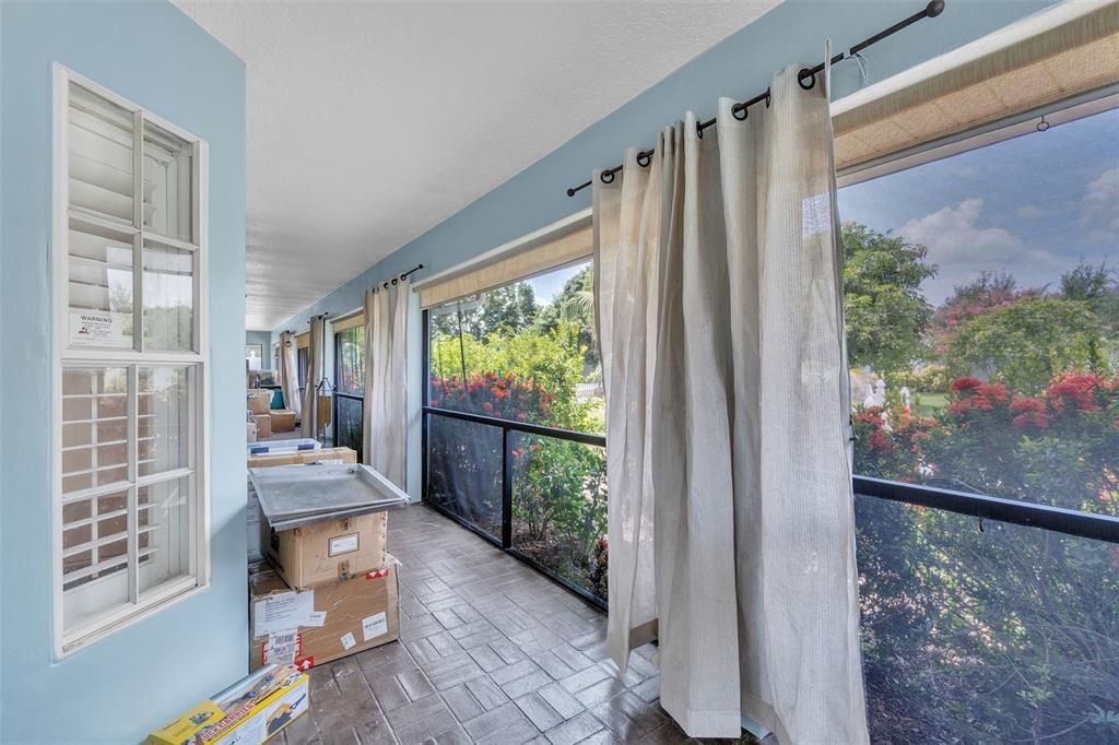 Active With Contract: $535,000 (4 beds, 2 baths, 2336 Square Feet)