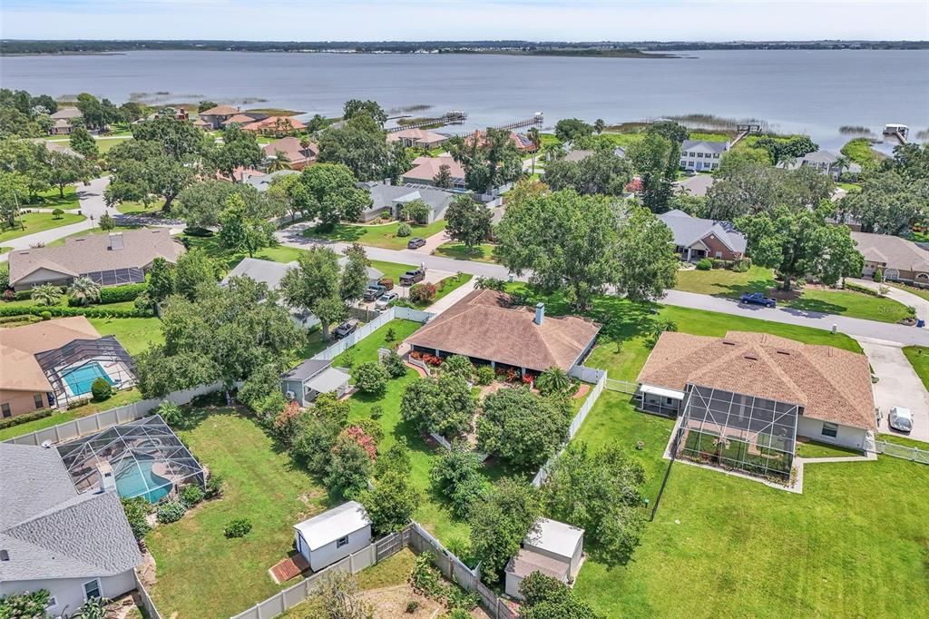 Active With Contract: $535,000 (4 beds, 2 baths, 2336 Square Feet)