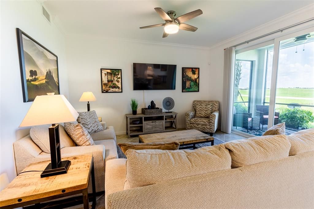 待售: $240,000 (2 贝兹, 2 浴室, 1198 平方英尺)