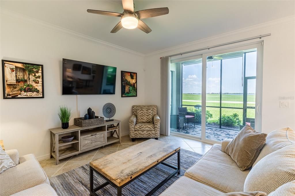 待售: $240,000 (2 贝兹, 2 浴室, 1198 平方英尺)