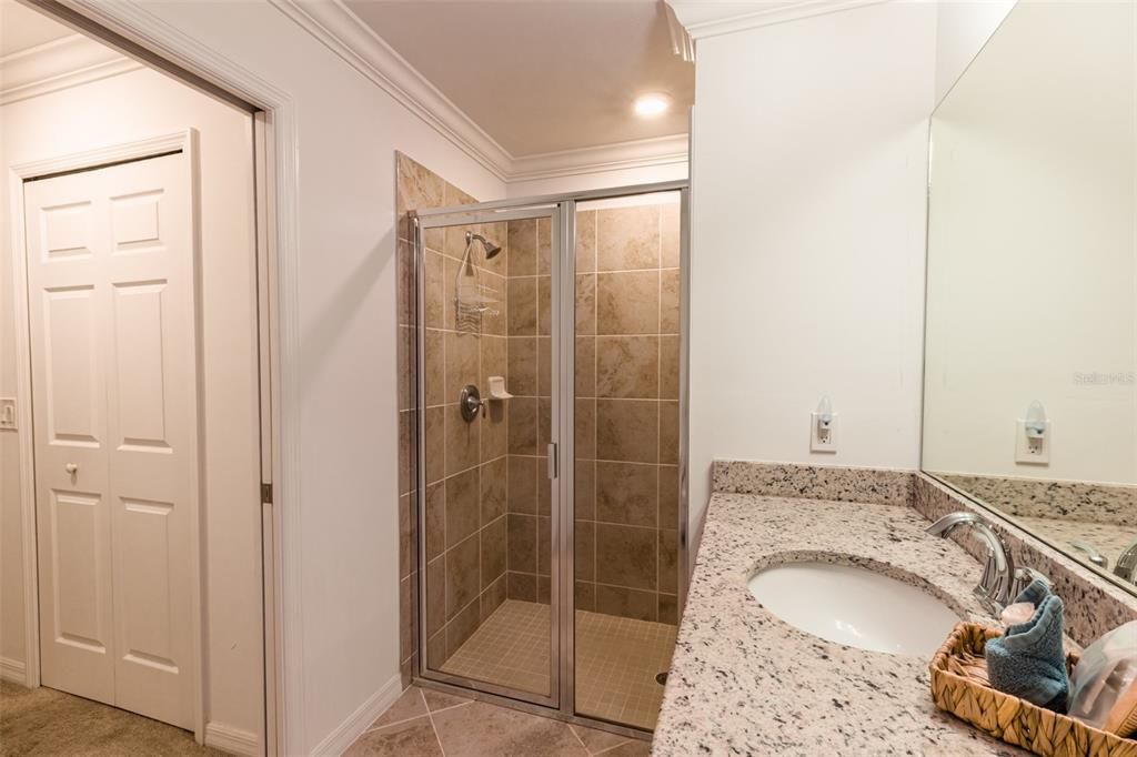 待售: $240,000 (2 贝兹, 2 浴室, 1198 平方英尺)