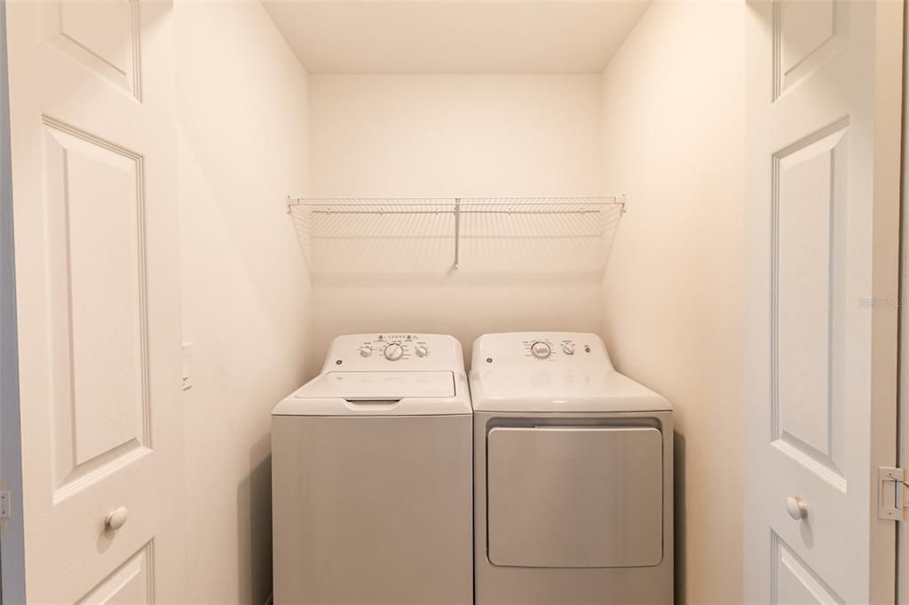 待售: $240,000 (2 贝兹, 2 浴室, 1198 平方英尺)