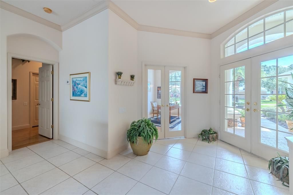 En Venta: $889,900 (4 camas, 3 baños, 3274 Pies cuadrados)