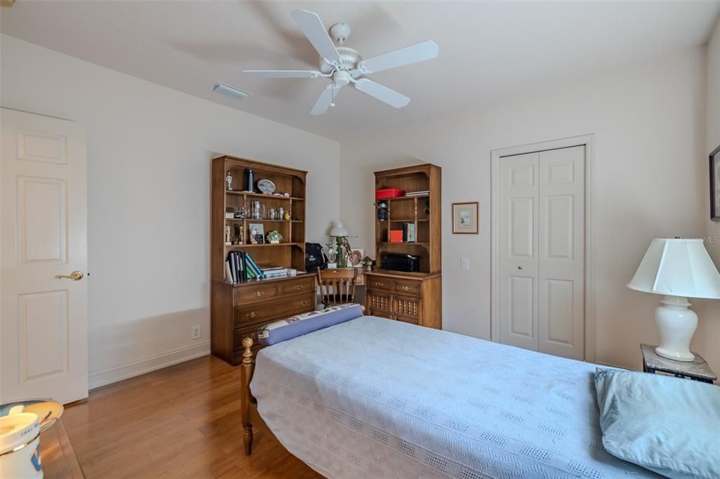 En Venta: $889,900 (4 camas, 3 baños, 3274 Pies cuadrados)