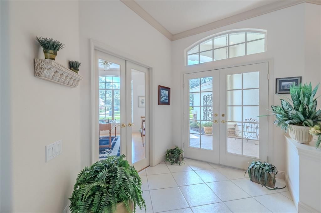 En Venta: $889,900 (4 camas, 3 baños, 3274 Pies cuadrados)