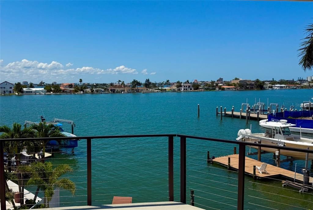 Active With Contract: $2,490,000 (4 beds, 3 baths, 2900 Square Feet)