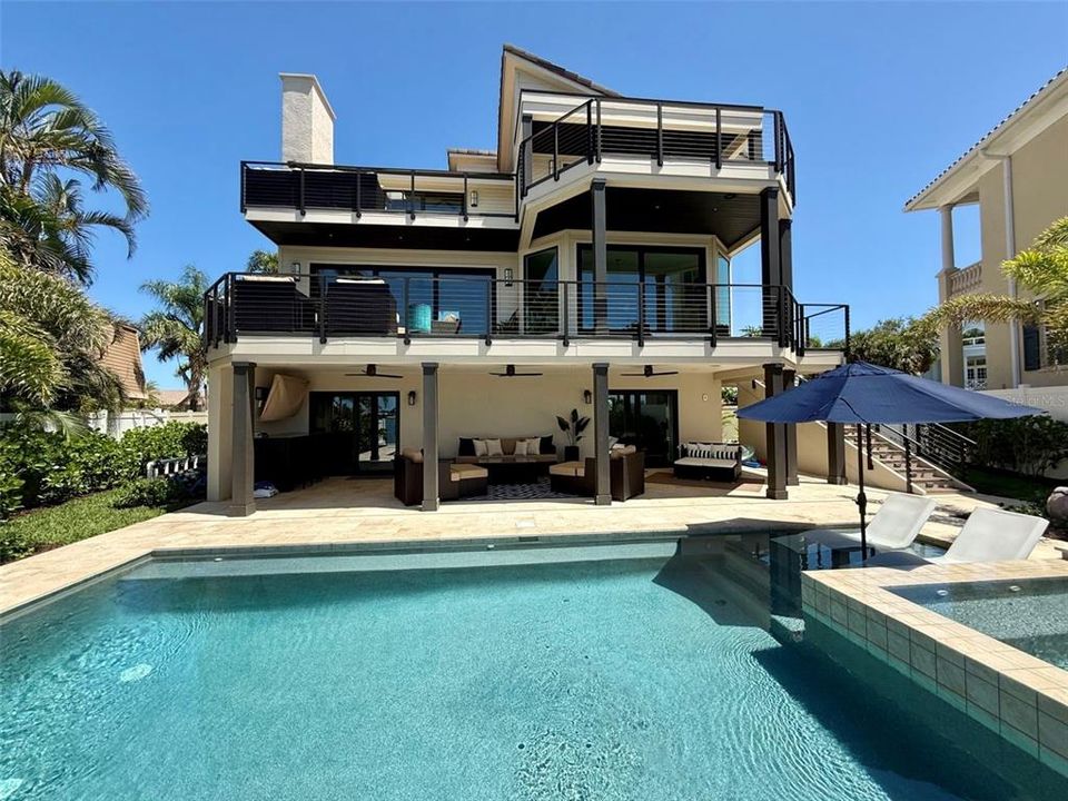 Active With Contract: $2,490,000 (4 beds, 3 baths, 2900 Square Feet)
