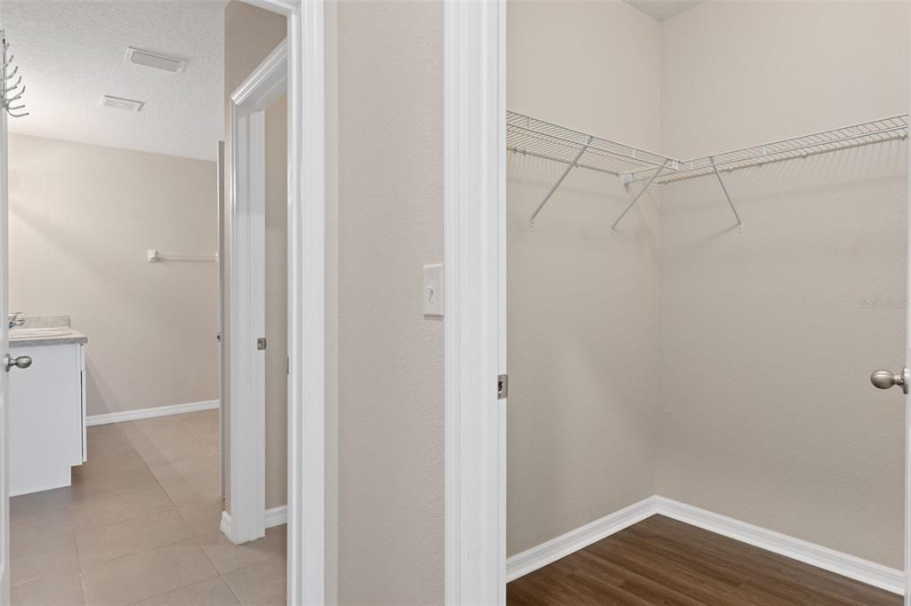 待售: $259,000 (3 贝兹, 2 浴室, 1698 平方英尺)