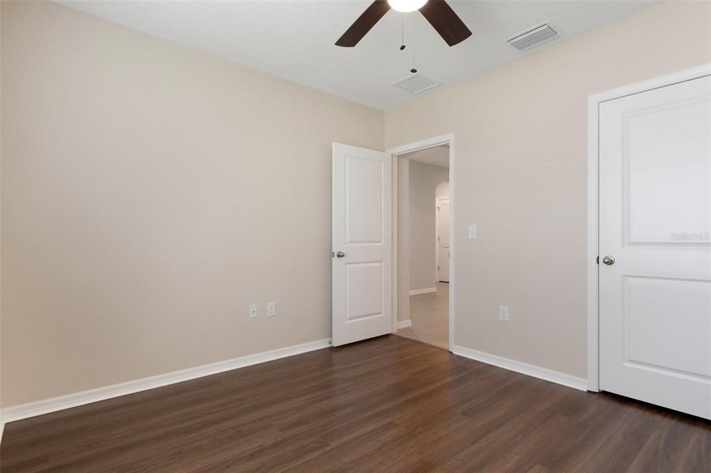 待售: $259,000 (3 贝兹, 2 浴室, 1698 平方英尺)