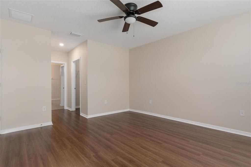 待售: $259,000 (3 贝兹, 2 浴室, 1698 平方英尺)