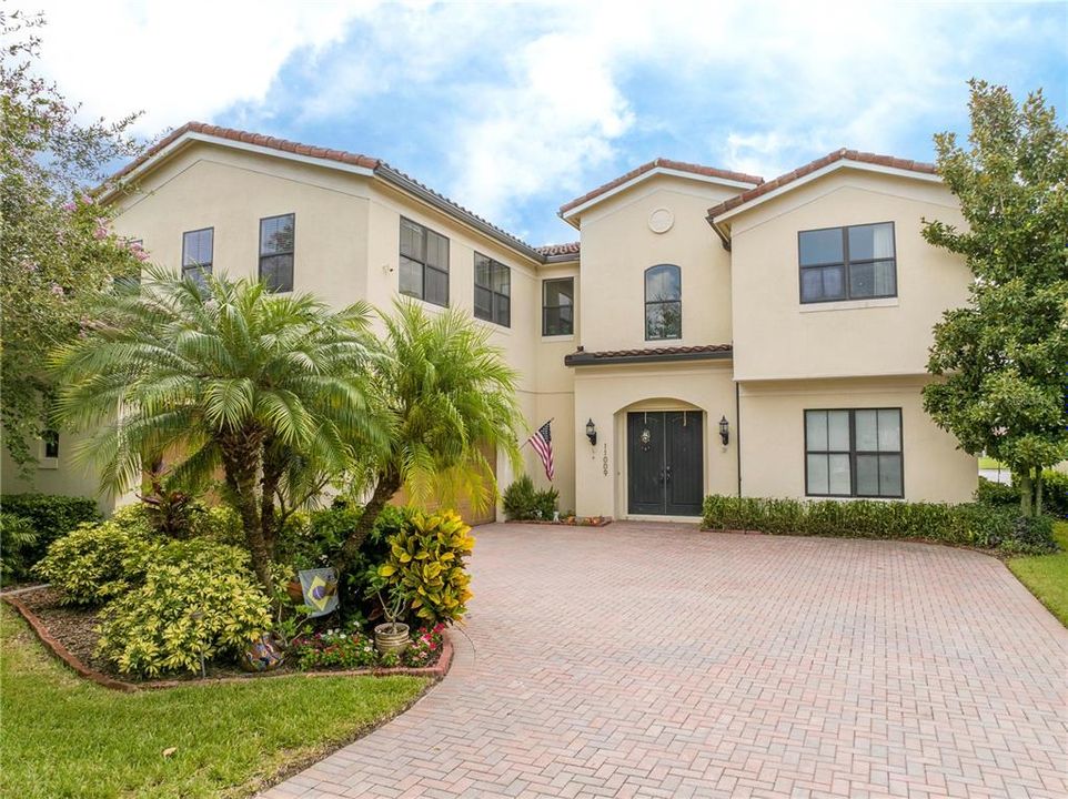For Sale: $1,599,000 (4 beds, 3 baths, 4460 Square Feet)