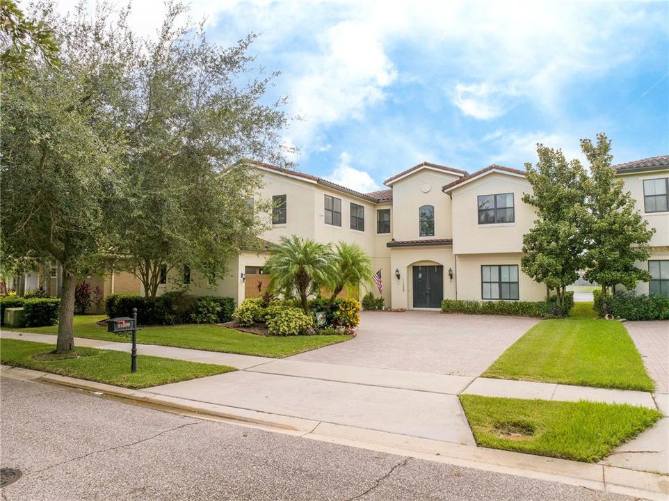 For Sale: $1,599,000 (4 beds, 3 baths, 4460 Square Feet)