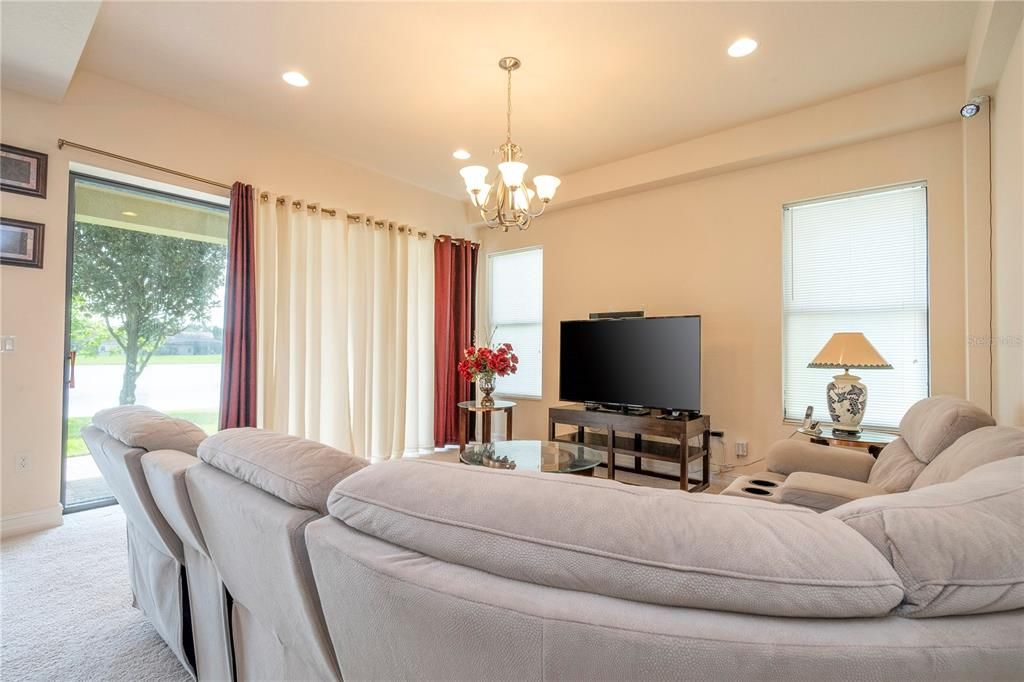 For Sale: $1,599,000 (4 beds, 3 baths, 4460 Square Feet)