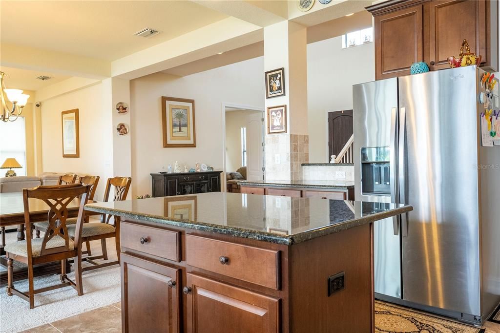 For Sale: $1,599,000 (4 beds, 3 baths, 4460 Square Feet)